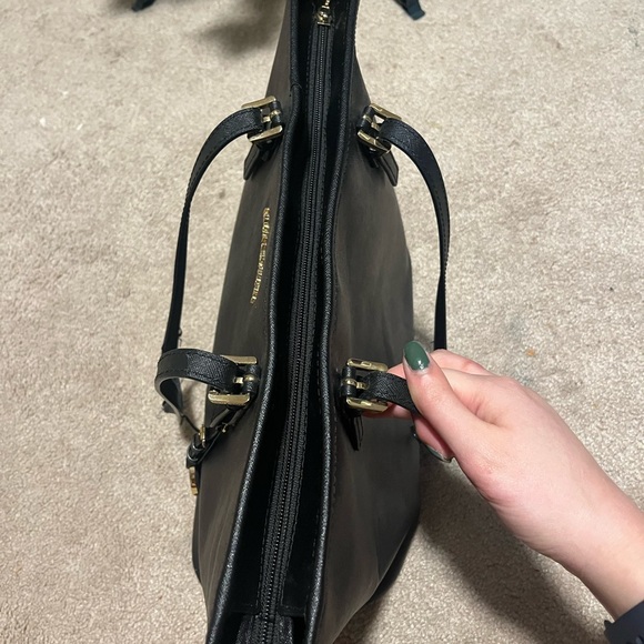 Michael Kors Tote in Black with Charm - Picture 7 of 16